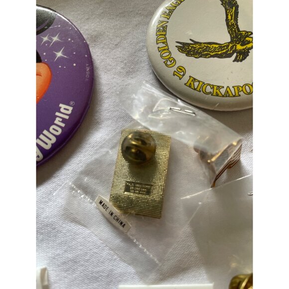 Vintage Pin & Button Collection Set Featuring Political Travel & Nostalgia Theme - Picture 8 of 11